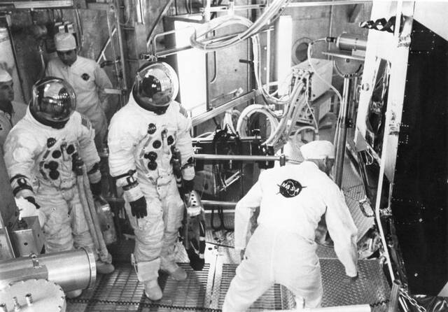Apollo 11 (1969)