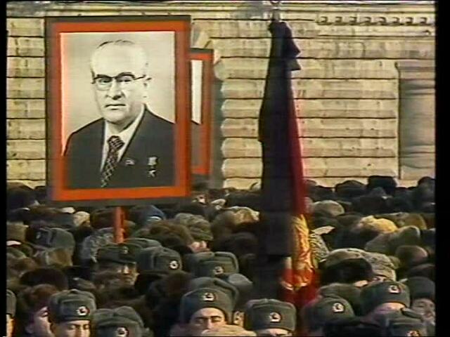 Muere Yuri Andropov, es sustituido por Constantin Chernenko