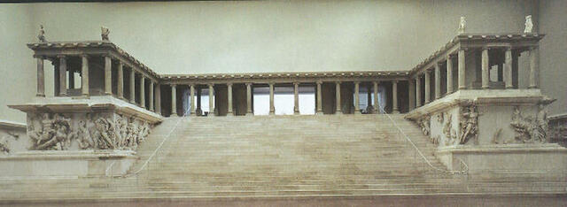 Altare di Pergamo (197 a. C - 159 a. C)