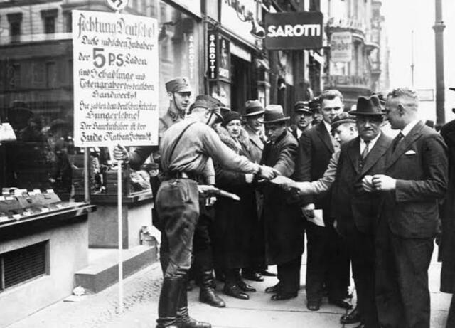 Creación de la FEUG