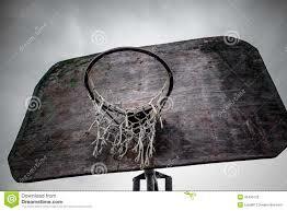 Se introdujeron los tableros para sujetar las canastas