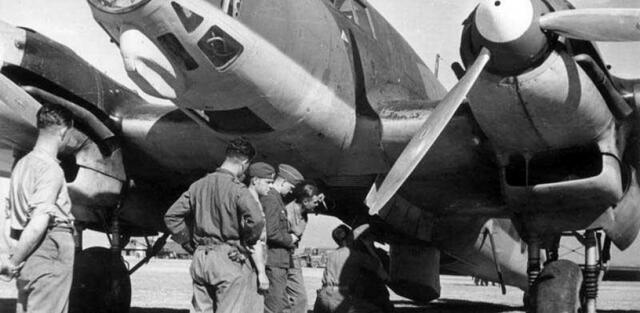 Alemania ajuda a Franco