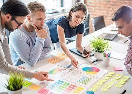 Aparece por primera vez el Depto. de Marketing