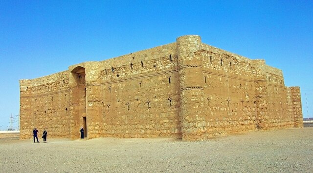 Qasr (Castillo)  Kharana. (Desierto de Jordania). - Omeya.