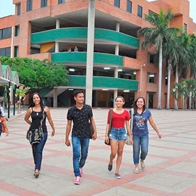 Timeline: HITORIA DE LA UNIVERSIDAD