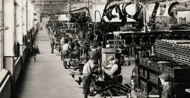 beginning of the first industrial revolution