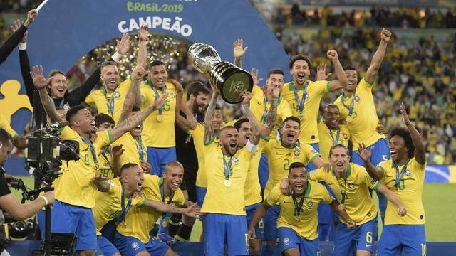 Quais são as equipes campeãs do mundo do futebol: