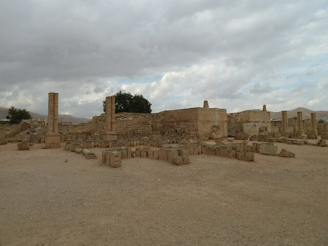 Palacio de Hirbet Al Mafjar. - Reinado de Hisham ibn Abd al-Malik.