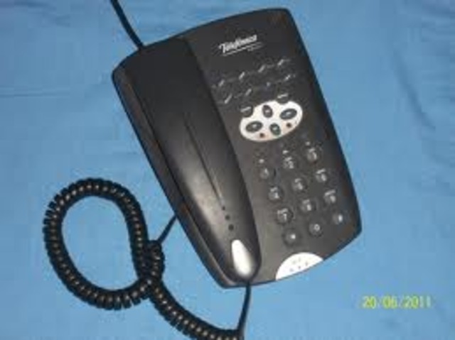 El telefono fijo hace aparición