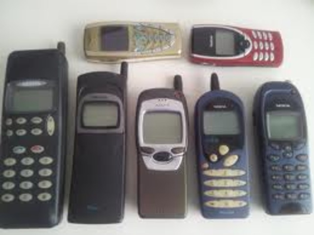 Los primeros moviles .