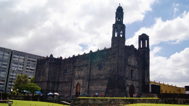 Fundación el Colegio de la Santa Cruz de Tlatelolco