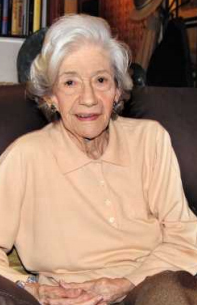 Nace Ana María Matute