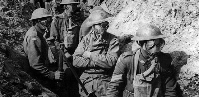 Primer ataque de gases tóxicos