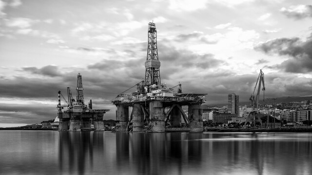 Bacterias marinas que pueden limpiar el petróleo