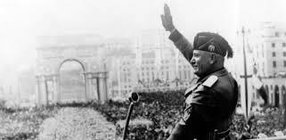 PLENOS PODERES DE MUSSOLINI