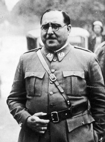 El general Aranda pren la ciutat de Castelló, a 67 quilòmetres de València.