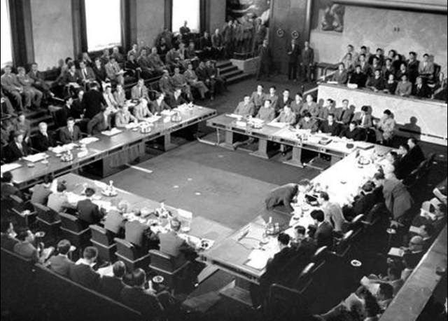 CONFERENCIA DE GINEBRA