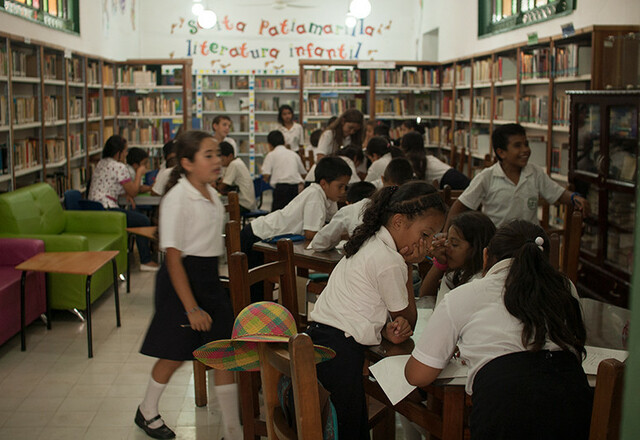 Se pone en servicio la biblioteca