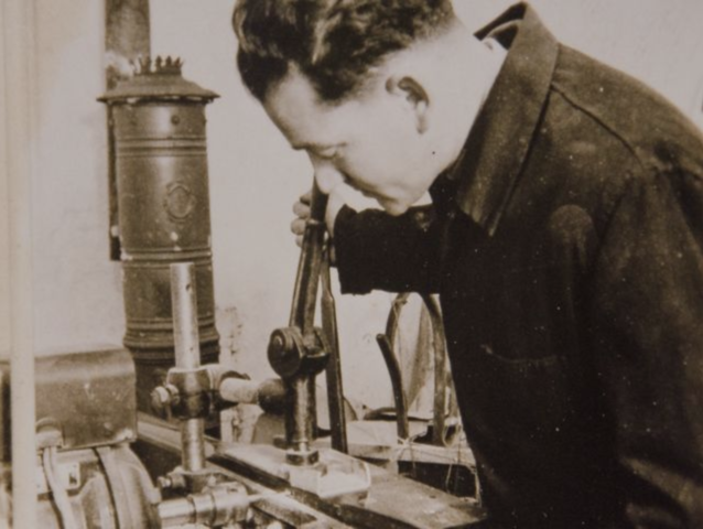 Rudolf Lettner verbessert die Skier