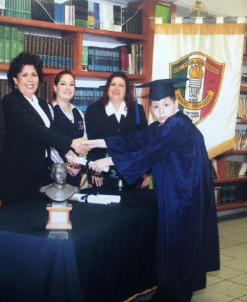 Obtuve un diploma en la escuela primaria