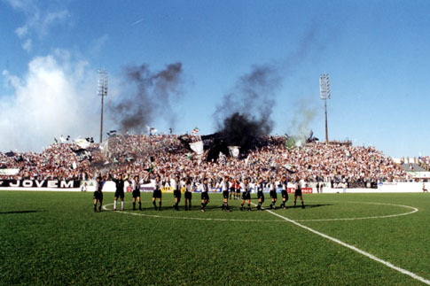 DÉCADA 90 - Fim do jejum