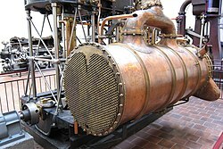 Thomas Newcomen forbedrer dampmaskinen