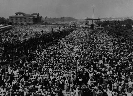 XXXV Congrés Eucarístic Internacional a Barcelona.