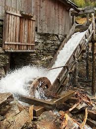 Vanndrevet spinnemaskin.