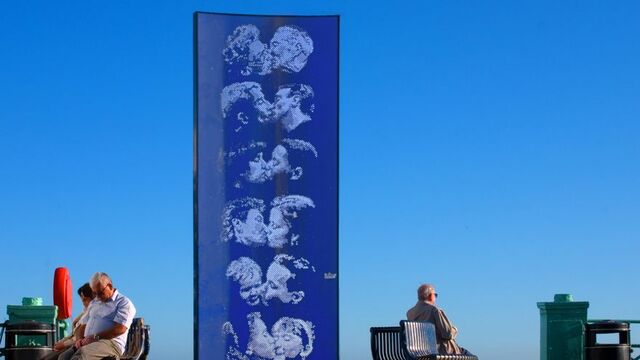 MONUMENTO EN BARCELONA