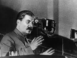 •	Joseph Stalin Leads Soviet Union