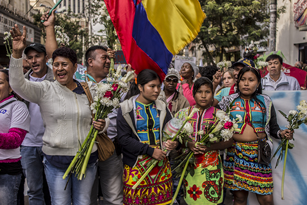 El acuerdo de paz y los derechos territoriales indígenas y afrocolombianos