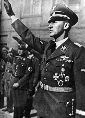 Reinhard Heydrich es herido de muerte en Praga durante la Operación Antropoide