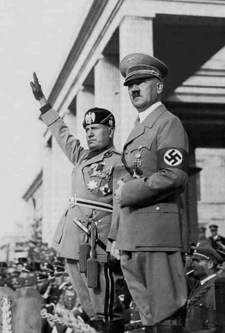 Mussolini styrtet og fengslet