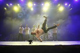 Break on dance competition