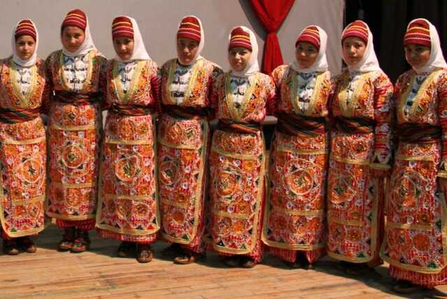 Students will introduce their traditional clothes