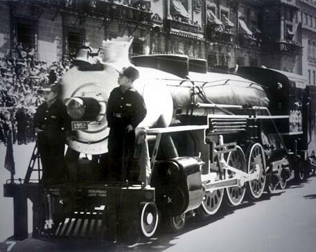 Se nacionalizan los Ferrocarriles