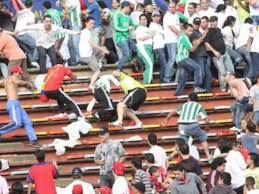 Pablo Alabarces, presenta las conclusiones de una investigación desarrollada sobre los fenómenos de violencia en el fútbol argentino.