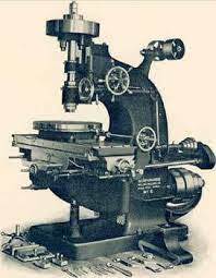 Invención de la fresadora.