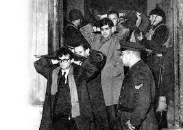 La noche de los bastones largos