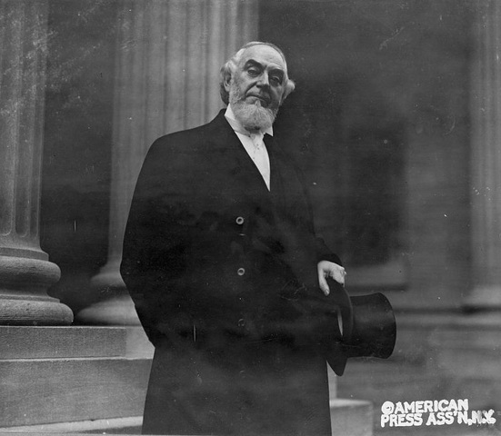 Charles Taza Russell Dies