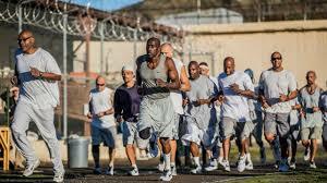 “Desmitificando la práctica deportiva: reflexiones desde la prisión Modelo de Barcelona y La práctica deportiva en la prisión: rehabilitación o evasión”