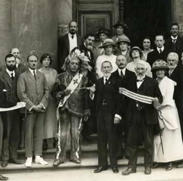 Primera participación internacional 1923 - 1925