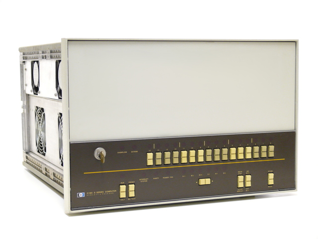 La UCA adquiere primer equipo para registro academico