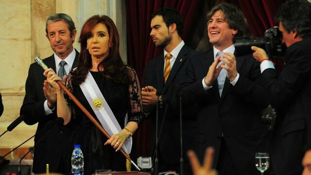 2011 Cristina Kirchner Reelecta Presidente de la Argentina