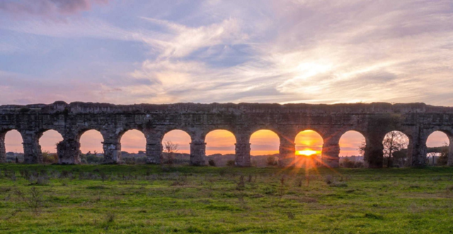 Construcció del primer aqüeducte