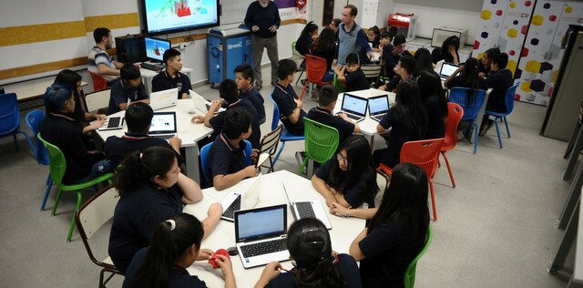 Creación de las secundarias técnicas,