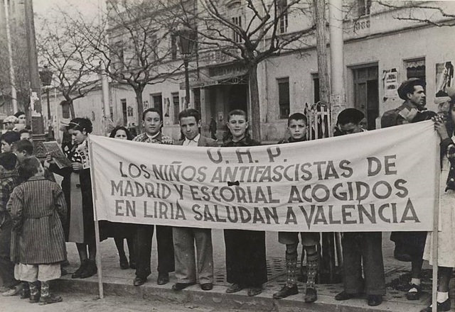 Trasllat del govern republicà a València