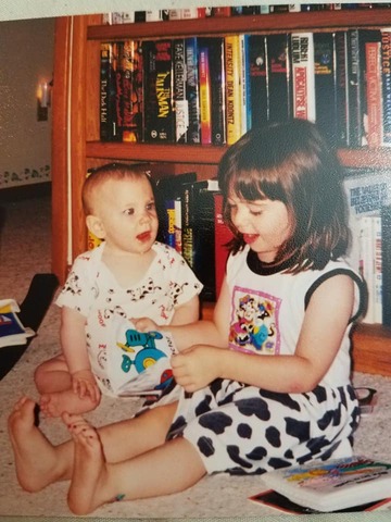 Birth of younger sister, Samantha