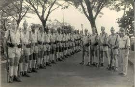 Se promulga la Ley del Servicio Militar Obligatorio