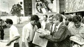 Timeline: El gran contexto global y "A una crisis se añaden un sismo y signos de descontento".